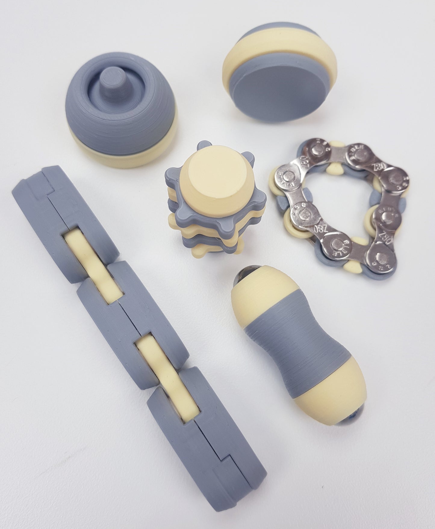 A Quiet Fidget Collection - for discreet fidgeting - Fidgets by Amelie