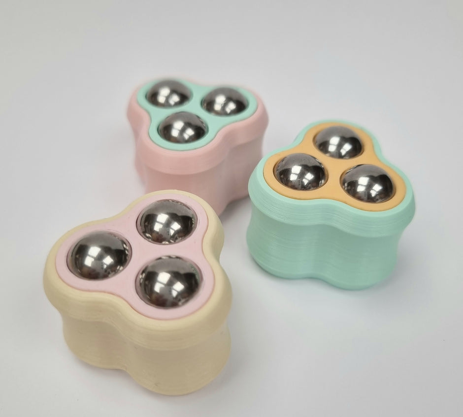 Leading designer of discreet fidgets for adults | Fidgets by Amelie ...