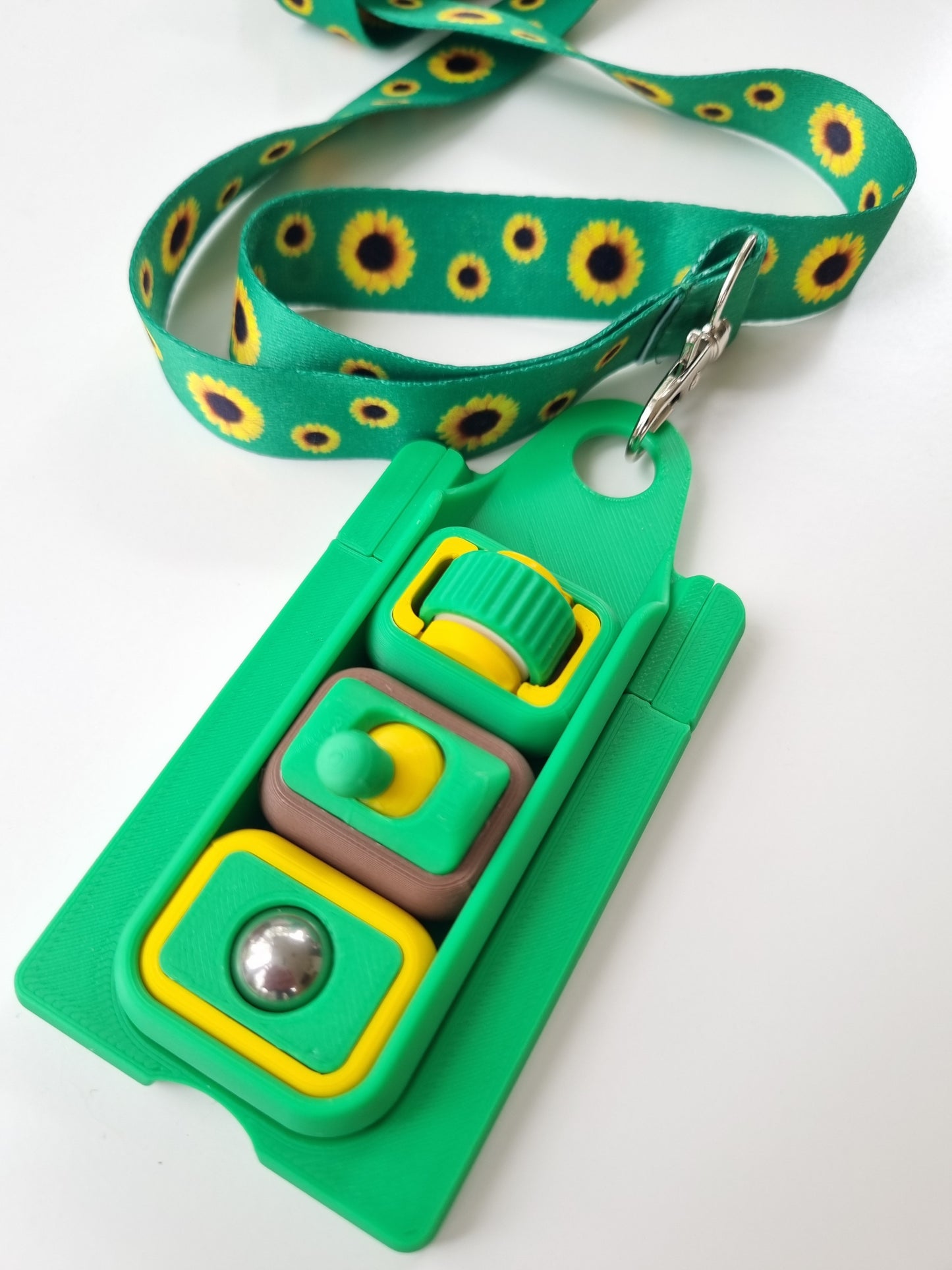 3 Fidgets Bundle + Fidget Holder or ID Card/Fidget Holder