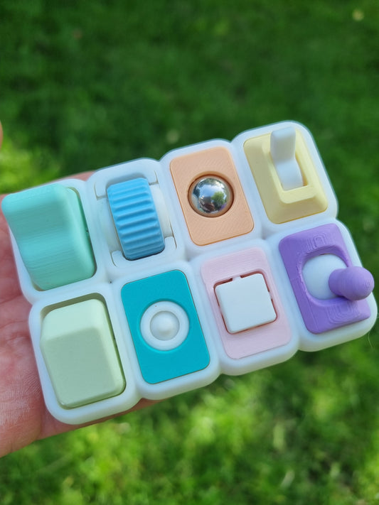 Octo-Mix - 8 fidgets in one!